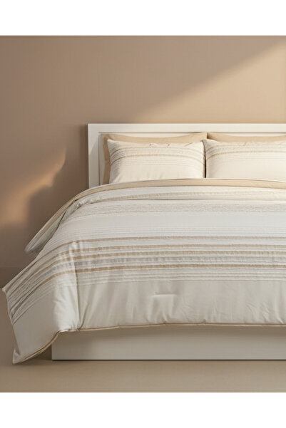 REDTAG Beige 3 Piece Jacquard Comforter (King Size)