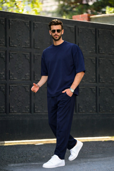 YAKAMEL Men's Crew Neck Relaxed Fit Tracksuit Set 2 Yarn Stretchy