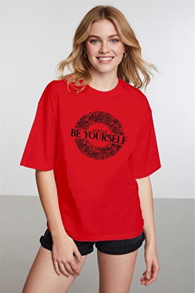 caddekombin Women's Be Yourself Printed Round Neck Red T-Shirt