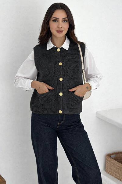 Kırçiçek Women's Buttoned Pocketed Knit Vest & Sweater – Heritage Layer