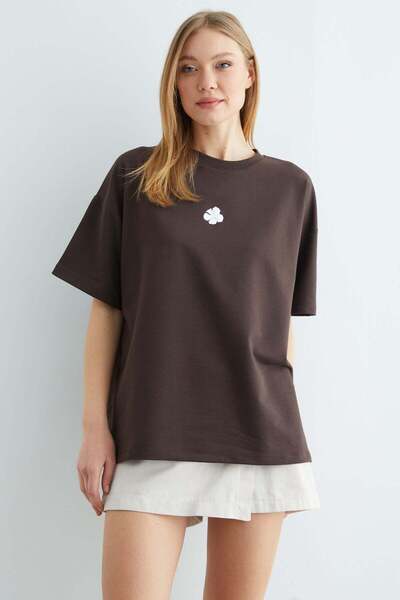 Fulla Moda Μπλουζάκι με ανάγλυφο λουλούδι λωτού oversized