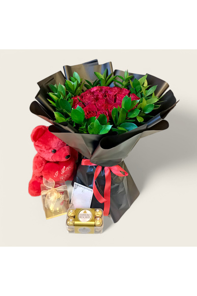 Rich and Royal Flowers Love Combo from Rich N Royal Flowers