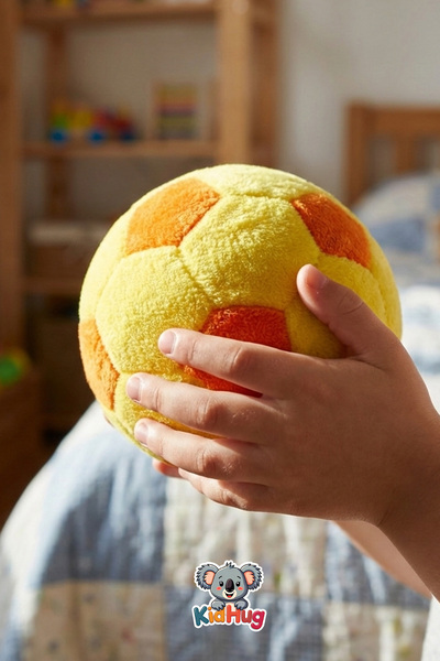 KidHug Peluş Futbol Topu – , Yumuşak Silikon Dolgu Çocuk / Oyuncak Topu– Sess...