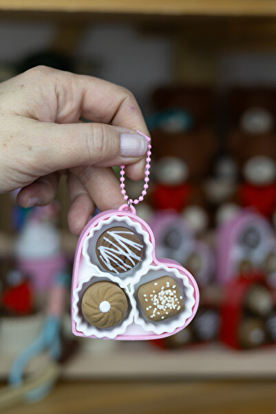Modello Craft Heart Chocolate Box Bag Ornament & Keychain – 3 Mini Chocolate ...