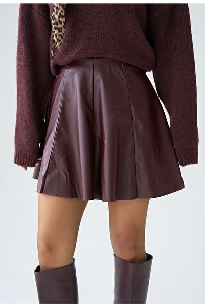 ibeeka Segmented Cut Mini Leather Skirt Burgundy Color - m