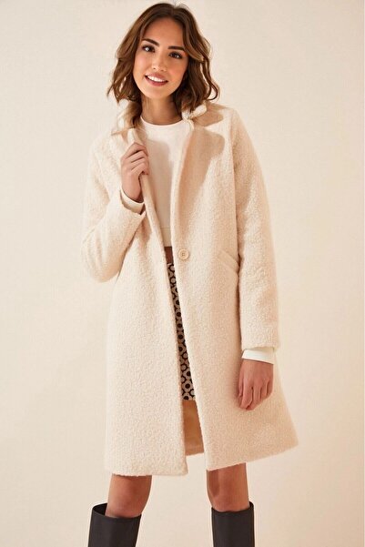 Yasmy Collection معطف نسائي كريمي اللون بزر واحد وجيبين مزدوجين مبطن من الكشم...