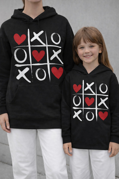 Tiny and Co سويت شيرت للجنسين مصنوع من القطن بنسبة 100% XOX للأم/الطفل مطبوع ...