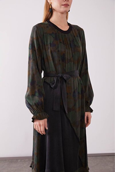 Levidor 330325 SIFIR YAKA KOL UCU LASTİKLİ ÖNÜ KENDİNDEN DESENLİ ETEK UCU KAT...