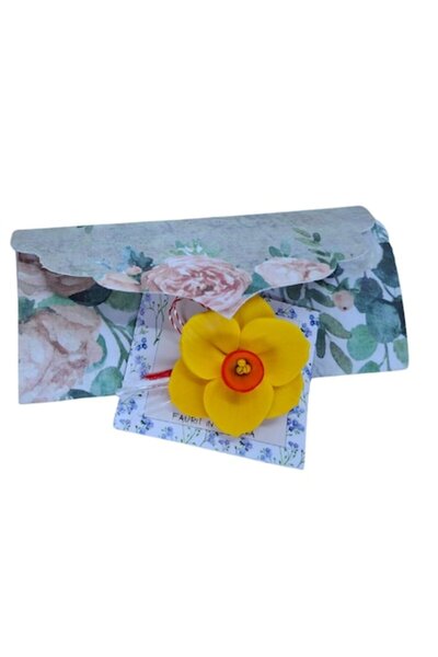 Tracolla Handmade Mărțișor Narcisă Galbenă cu Broșă și Plic, Fabricat în România