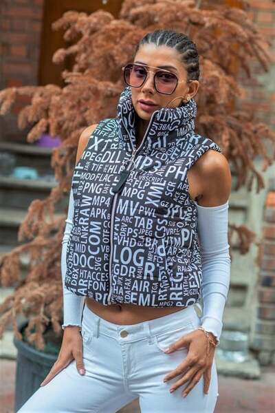 yesıl sarmasık 35 Black and White Written Stand Collar Short Puffer Vest with...