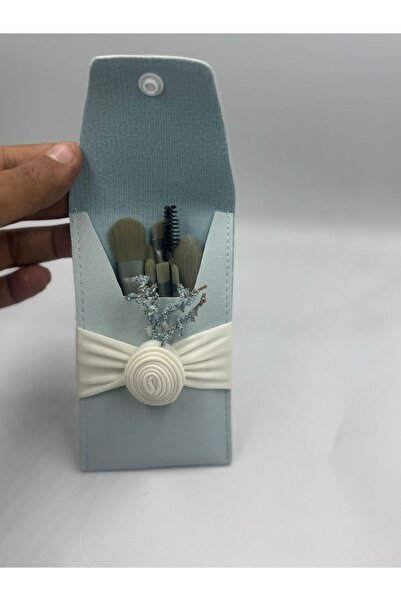 GIFT توزيعات فرش مكياج سماوي 8 قطع ( 12 حبة )