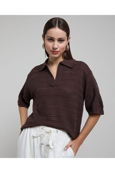 R&B Openwork Knit Top With Shirt Collar And Short Sleeves