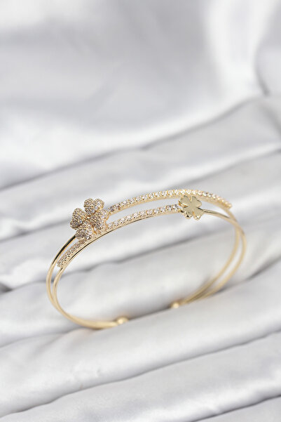 Clariss Brass Gold Color Clover Model Women's Bracelet