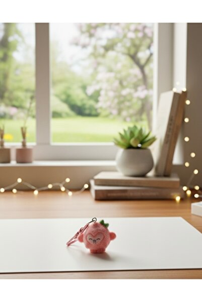 Hiis Store Şeftali Figürlü Çanta Süsü ve Cüzdan Charmı - Kalp Detaylı Anahtarlık