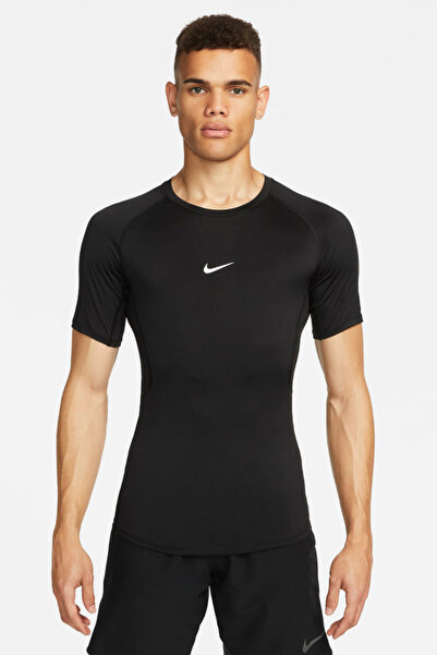 Nike Ανδρικό κοντομάνικο μπλουζάκι Dri-Fit Sports σε μαύρο χρώμα FB7932-010