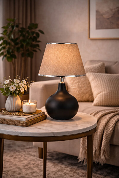 571 Store Ş SERİSİ ELİPSTİK MASA ABAJURU METAL AYAK KUMAŞ BAŞLIK AYDINLATMA