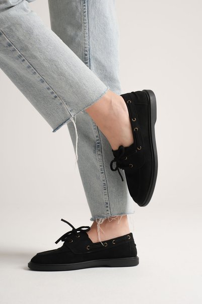 Artgoo Women's Black Suede Daily Comfortable Sole Lace-Up Loafer Shoes