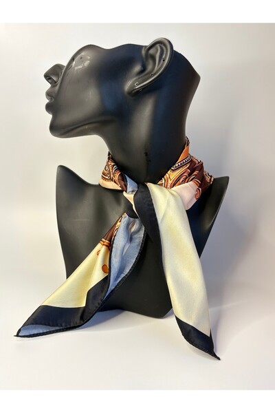 BHR AKSESUAR وشاح مربع منقوش (45×45 سم)