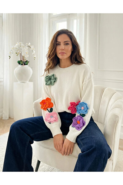 UniqueStore.ro Oversized white sweater with colorful floral applications