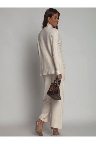 UniqueStore.ro Set tricotat ivory pentru femei, format din pulover și pantaloni lejeri