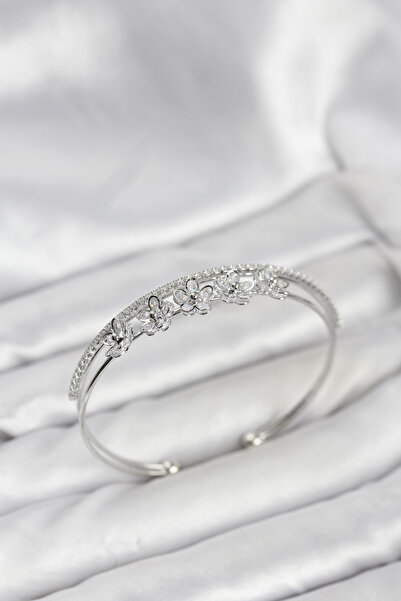 FREEDOM STOREE Flower Model Brass Silver Color Women's Bracelet