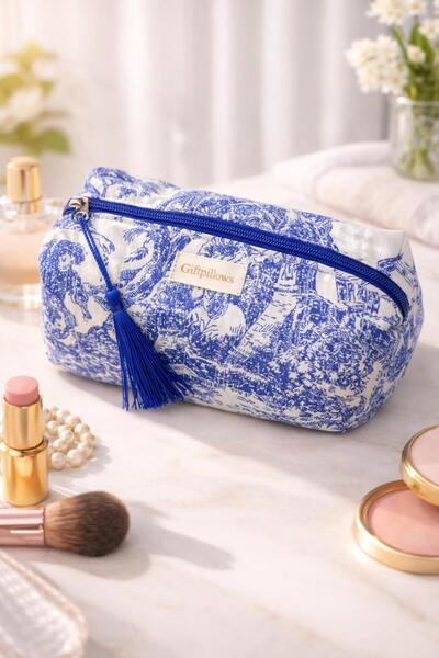 GİFTPİLLOWSS Kumaş Makyaj Çantası(Orta boy ) etiket ekleyerek kişiselleştiril...