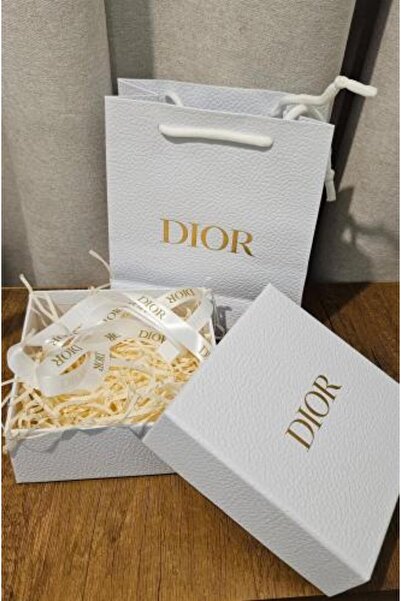 Dior صندوق متوسط الحجم مع ملحقات