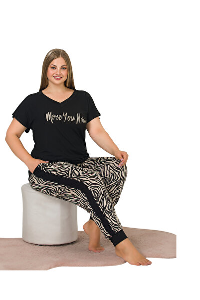 MOPİ طقم بيجامة كبير الحجم بنقشة وياقة على شكل V وأكمام قصيرة