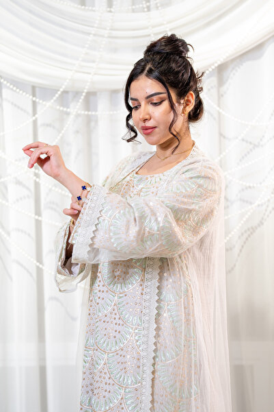 Hasnaa Abaya Two-piece Ramadan jalabiya with elegant and delicate embroidery