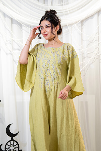 Hasnaa Abaya Ramadan jalabiya with wide sleeves and crystal bead embroidery
