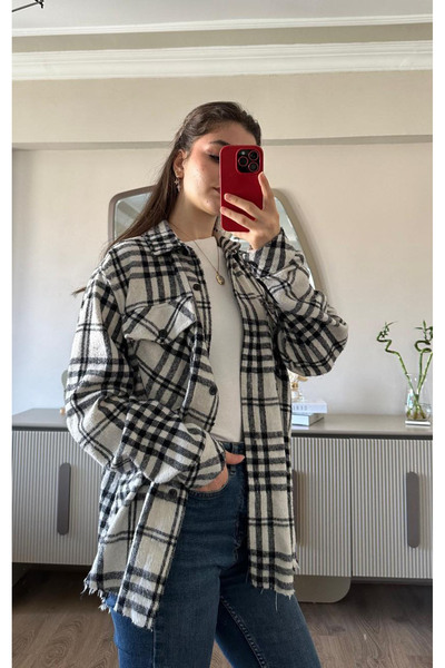 MODA Oversized Black Small Check Plaid Pattern Women's Shirt