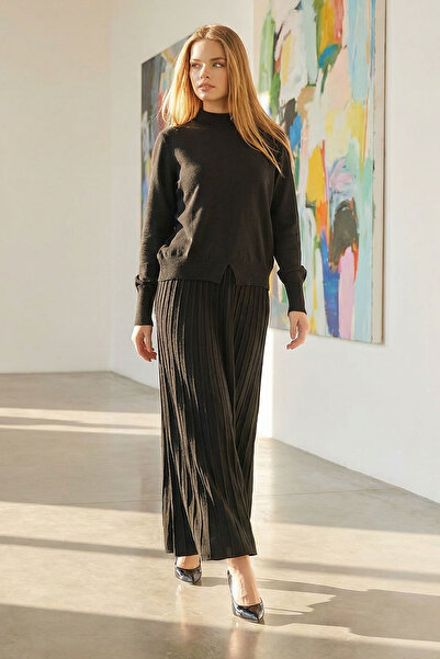 bacc Women's Black Half Turtleneck Sweater and Midi Length Pleated Skirt Set ...