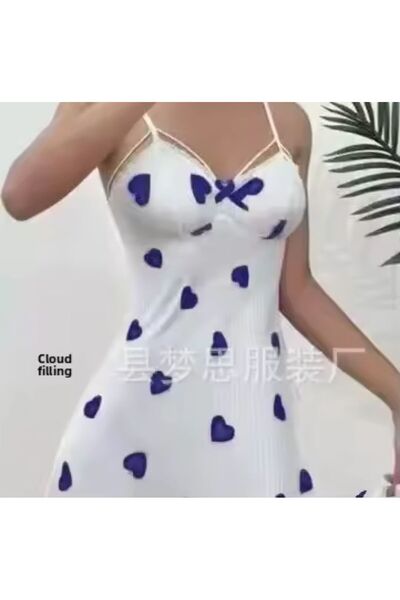 LaFont Short nightgown with a heart print: comfort and an attractive romantic...