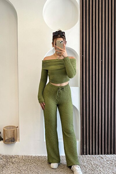 Mistix طقم مادونا ياكا جوفير - أخضر فستقي