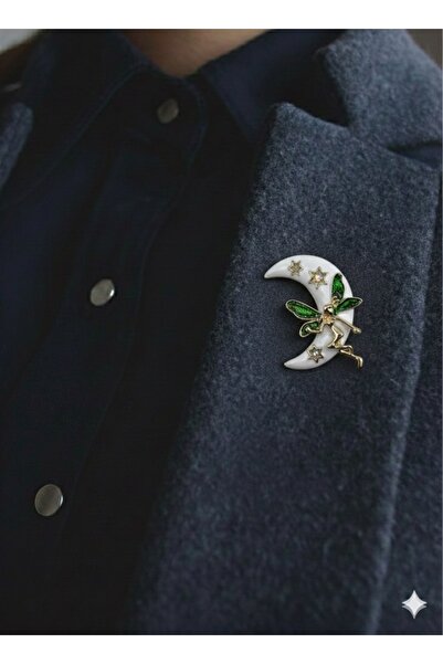 AGAPI Ay Üzerinde Peri Figürlü Broş – Yıldızlı Fantastik Tasarım Yaka İğnesi,...