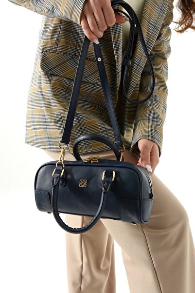 KIRASE Women's Single Compartment Classic Model Hand and Shoulder Crossbody B...