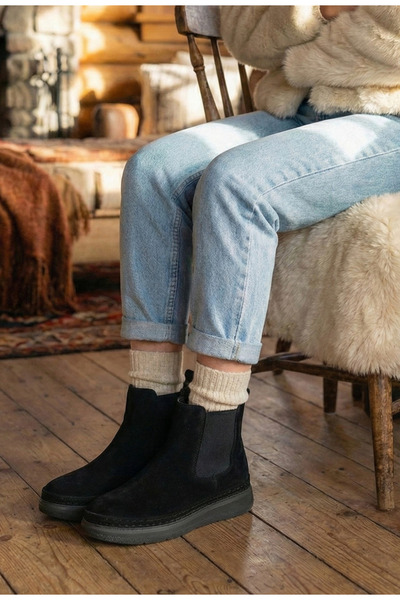 Dasha Women's black suede boots with elastic 39