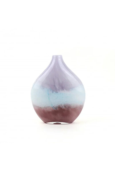 Generic Elegant glass vase with a distinctive design