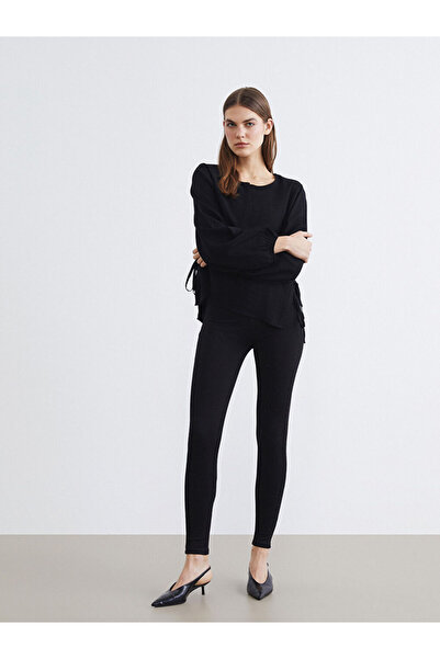 LC Waikiki سروال ضيق أساسي أسود اللون للنساء من LCWAIKIKI