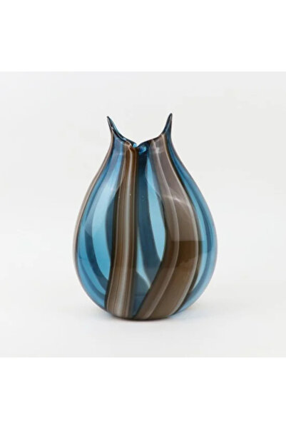 Generic Luxury glass vase with a wavy design