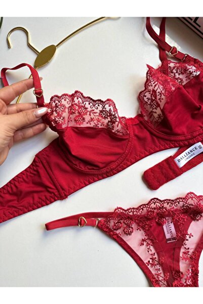 YOYYO Lace Detailed Bra Set