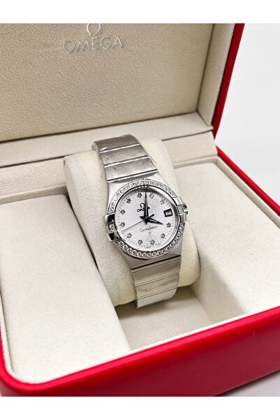 Omage Master watch for ladies / battery operated