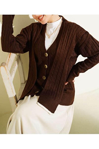 Burcia Short Knitted Cardigan with Scarf