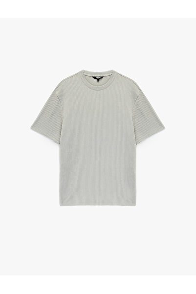 Koton Tricou cu mânecă scurtă texturat, croială normală basic guler rotund