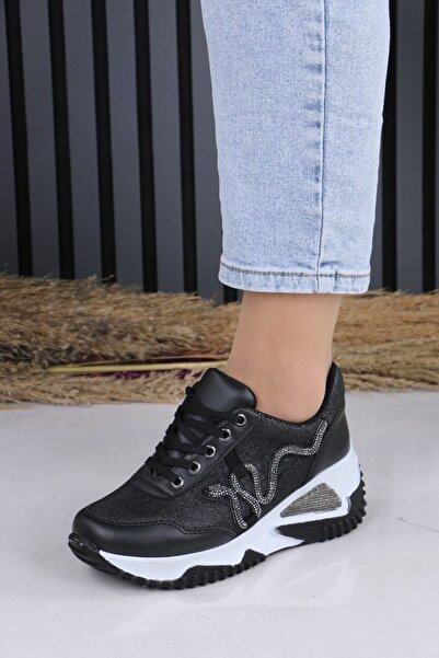 Weynes Women's Black and White Snake Stone Patterned Sneaker Wsb4142