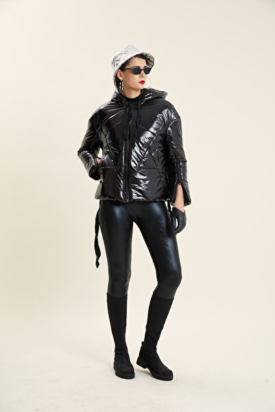 VERDA Hooded Shiny Inflatable Mot