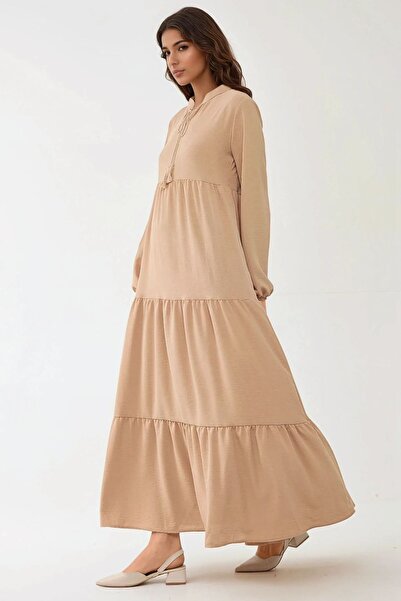 Hiccup فستان محتشم برقبة دائرية مع تفاصيل مربوطة