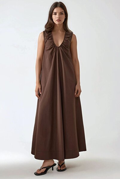 Hiccup فستان طويل بتفاصيل رباط على شكل حرف U