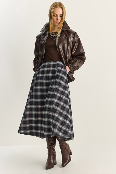 Bianco Lucci Women's Plaid Patterned Pocket Detailed A-Line Long Skirt 60283870