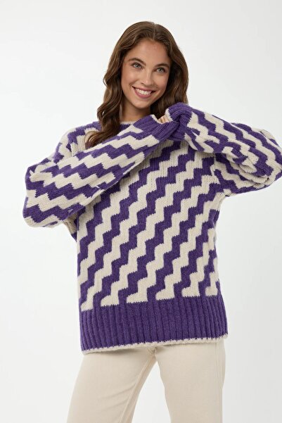 Hiccup Round neck sweater with zigzag pattern